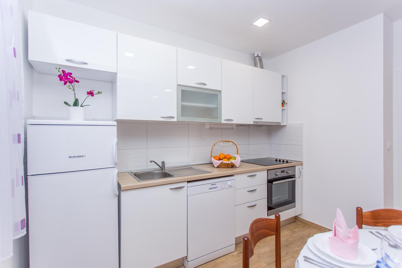 Apartments Grepo Sljeme Makarska Exterior photo